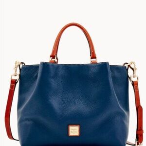 Dooney & Bourke Pebble Grain Large Barlow in Midnight Blue